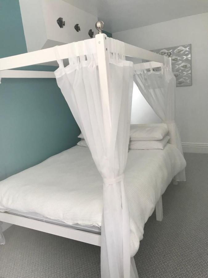 Number 40 - No Multiple Room Bookings Blackpool Bagian luar foto